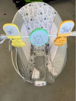 Winnie the Pooh Baby Bouncer with music and vibration