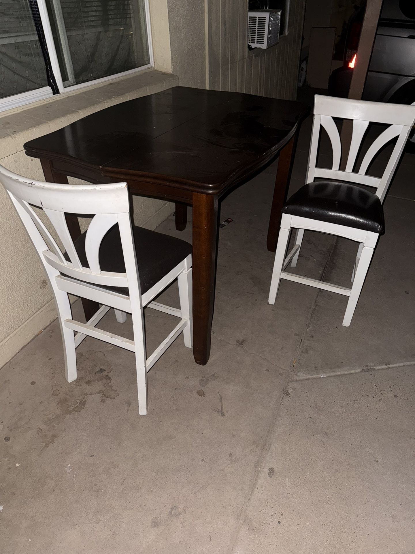 Dining Room Table