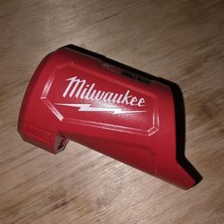 Brand new Milwaukee M12 compact charger & power source for heated jackets and vests