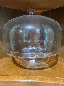 Crystal cake stand