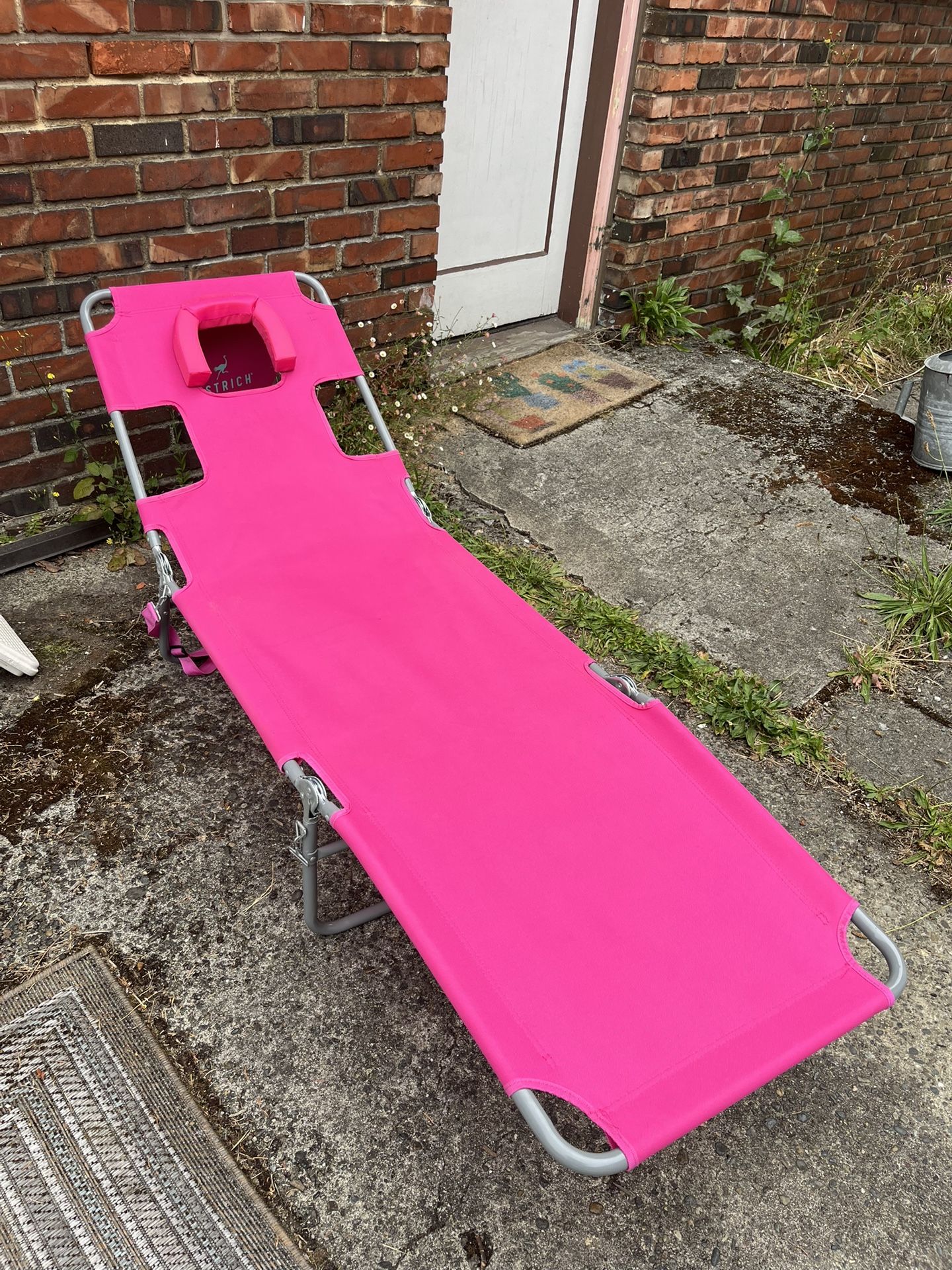 Folding Beach Lounge Chair