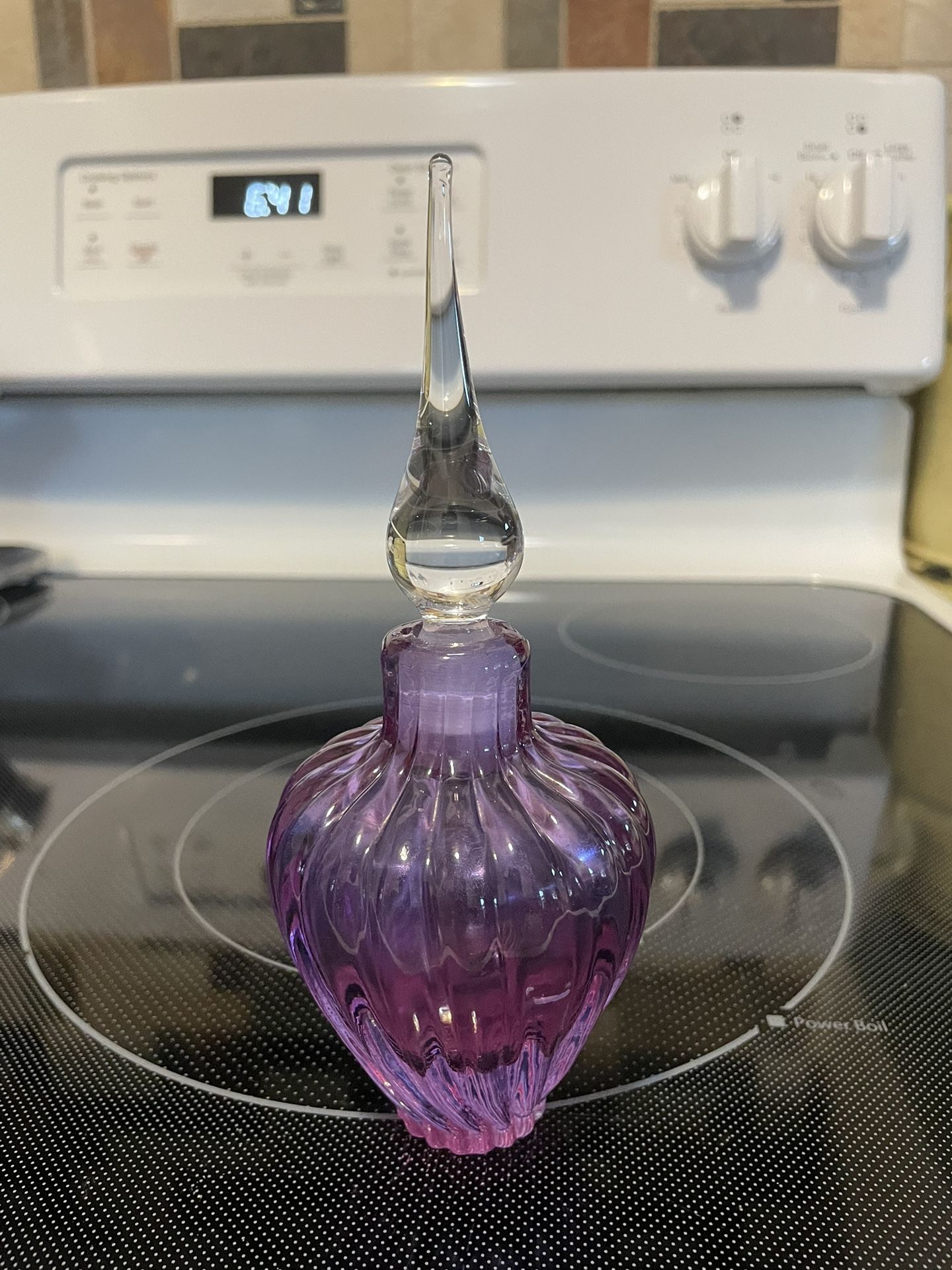 Vintage Amethyst Art Glass Perfume Bottle Withe Stopper. 