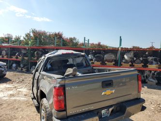 2017 CHEVY SILVERADO LT FOR PARTS ONLY