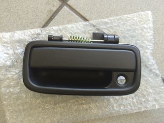 Tacoma door handle outside