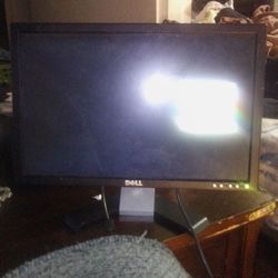 32" Dell LCD MONITOR TV