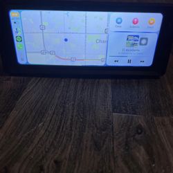 Apple carplay with dashcam