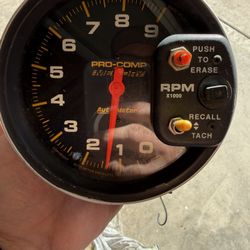 Pro-Comp Memory Tachometer 