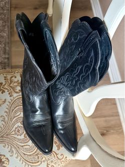 Ariat Women’s Black Leather Cowgirl / Western Boots – Size 9.5B