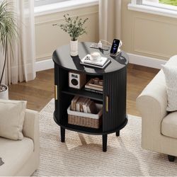 Mid Century Modern Nightstand with Charging Station (1,Black)