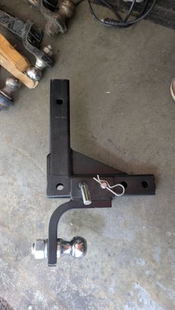 adjustable trailer hitch