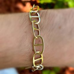 Jewelry 14k hallow yellow Gold CD French link bracelet 8.00” 7.00grams 11.00mm