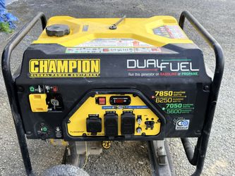 Champion Dual Fuel Generator 7850/6250W Gasoline/Propane CO Shield