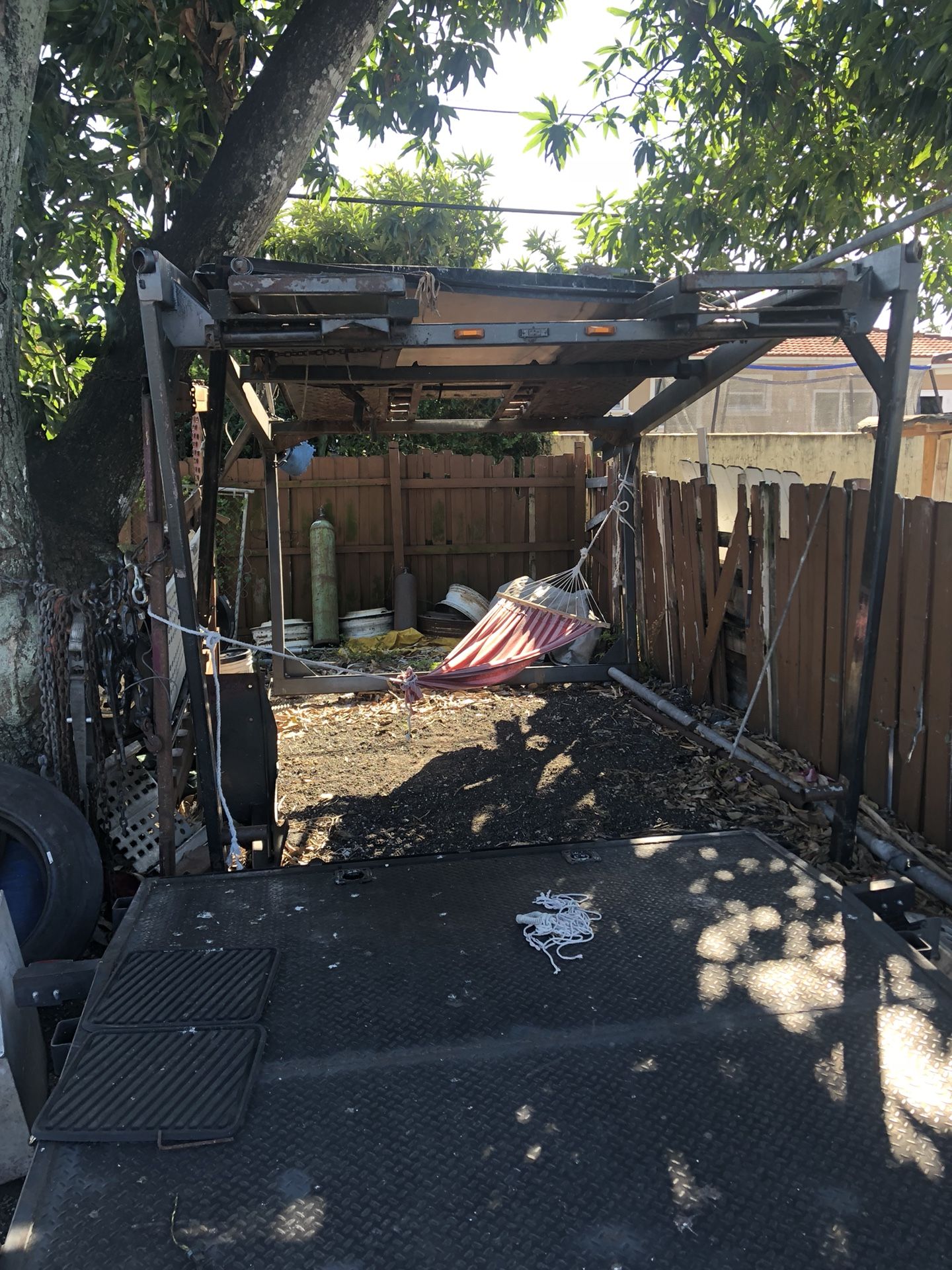 1 car Head rack, car carrier, car hauler for Sale in Hialeah, FL OfferUp