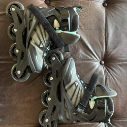 Rollerblades women’s size 7