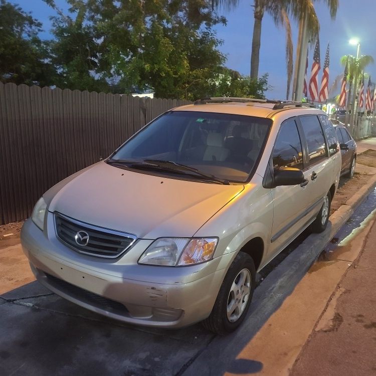 2002 Mazda MPV