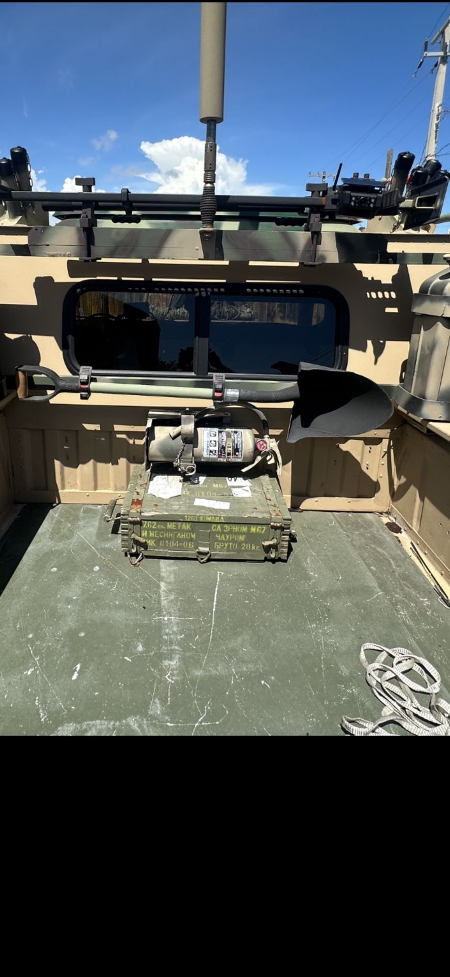 Military Humvee Divider. 2 Man Cargo 4 Man Cargo