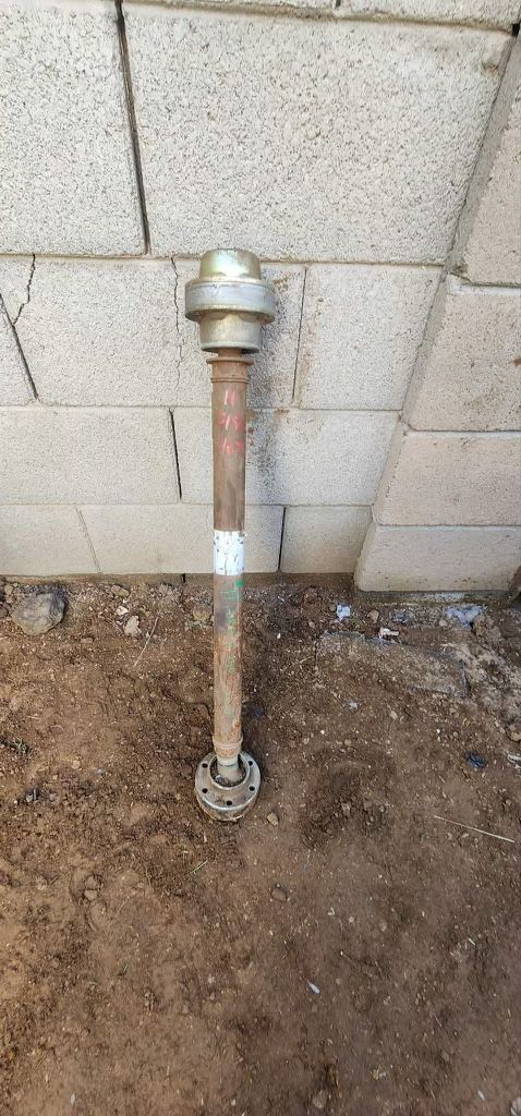 2011-2013 ford f150 5.0 4x4 drive shaft Part