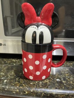 Minnie mouse Mug  with lid