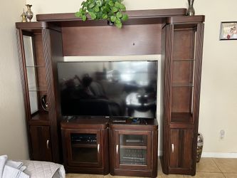 Entertainment Wall Unit