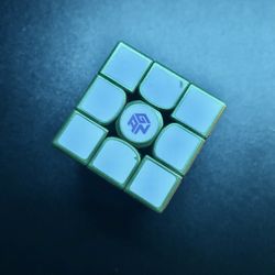 GAN LIMITED EDITION KunLun Gold Internals 3x3