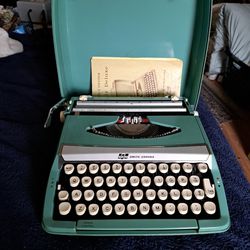 1970s Typewriter 