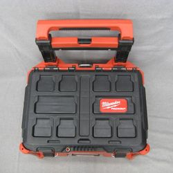 Milwaukee 48-22-8427 PACKOUT Rolling Tool Box