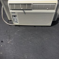 Very Good Condition Danby Air Conditioner 