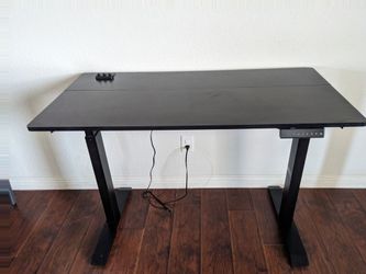 Stand up desk and chair