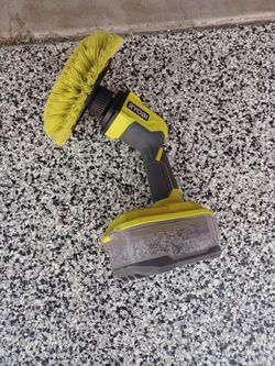 SCRUBER RYOBI 18V TOOL