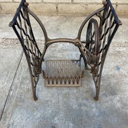 Singer Metal Base