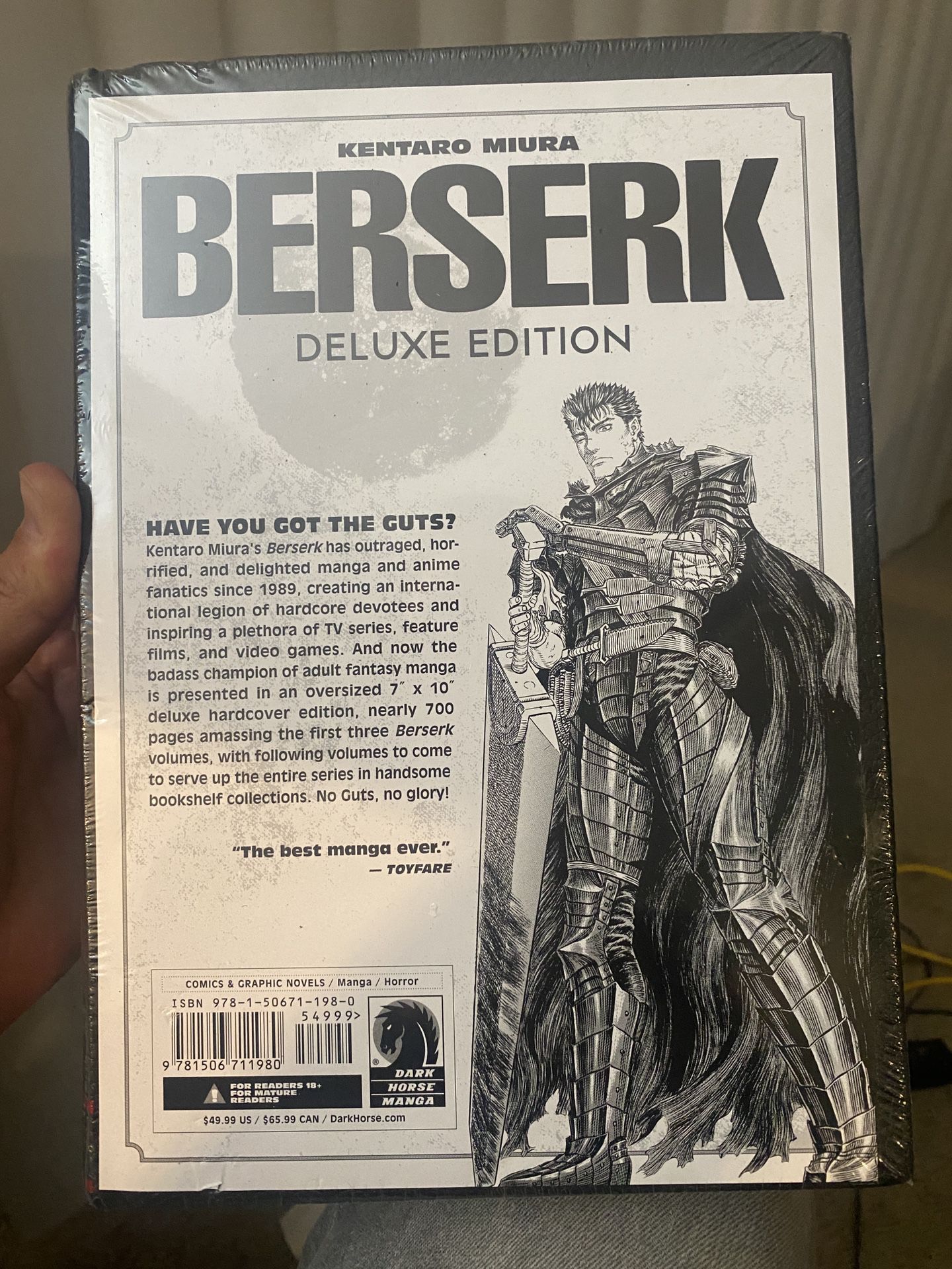 BOOK - BERSERK (Kentura Miura) deluxe edition