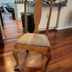 Free 6 Sets Of Antique Dining Chairs 