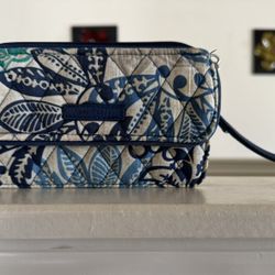 Vera Bradley RFID All in One Wristlet Wallet Santiago Retired 