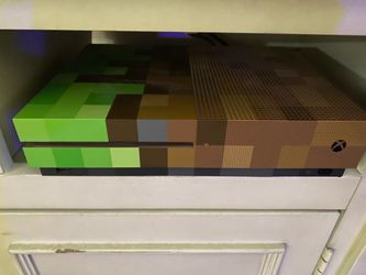 Xbox One S Minecraft Edition