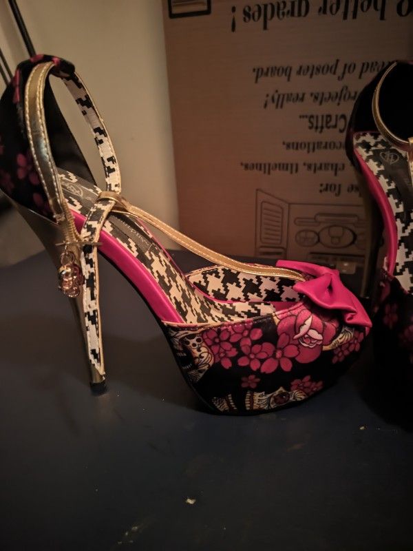 Shoes