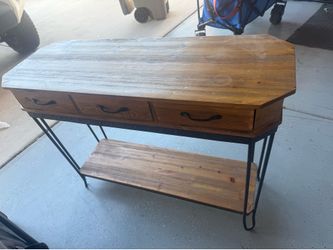 Farmhouse coffee table/bar