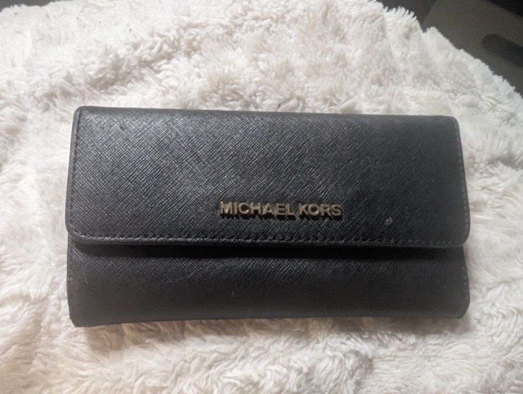 MIcheal Kors Wallet