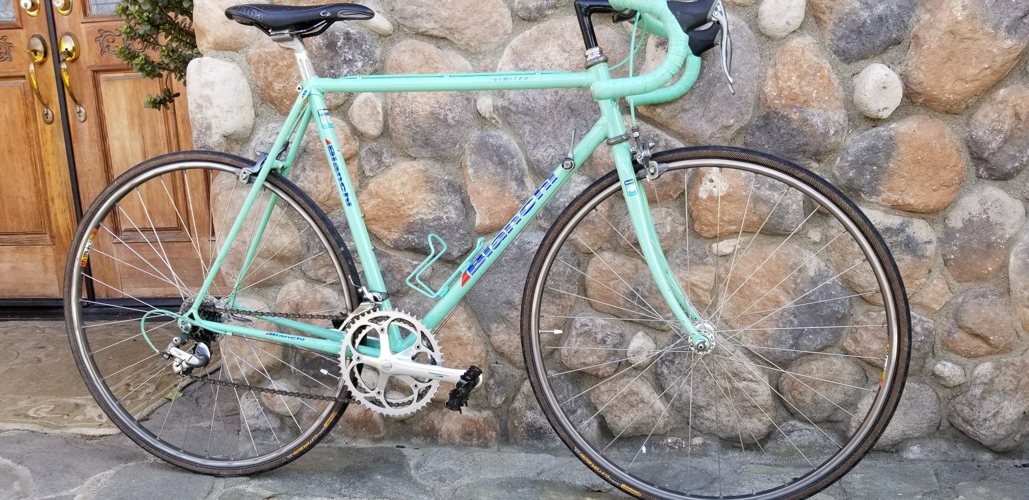 Bianchi LIMITED vintage road bike. 54cm. (LARGE) Smooth and solid.