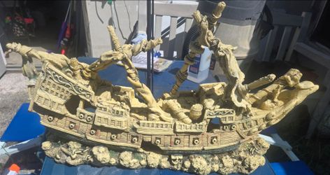 Aquarium Ship