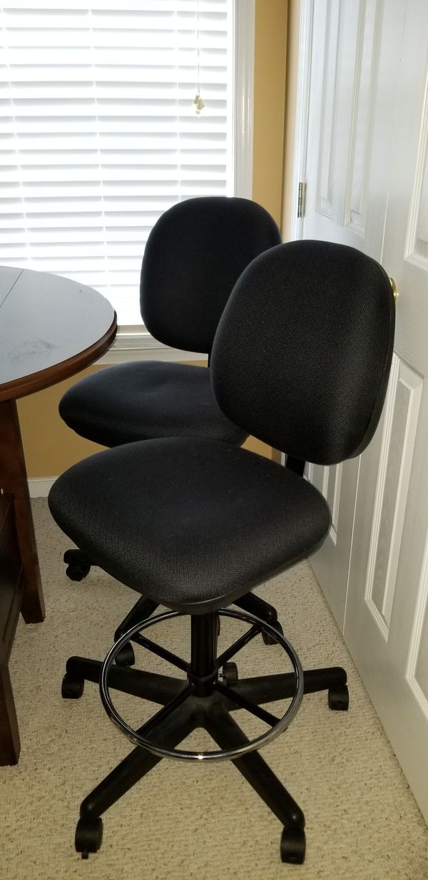 Adjustable Office Desk Chairs For In Chesterfield Va Offerup