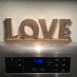 Various Home Decor Pieces 