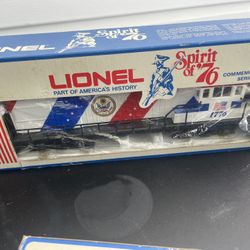 Lionel train SPIRIT OF 76 BICENTENNIAL (Set Of 15)
