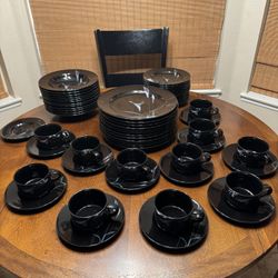 Mikasa Black Opus Set 