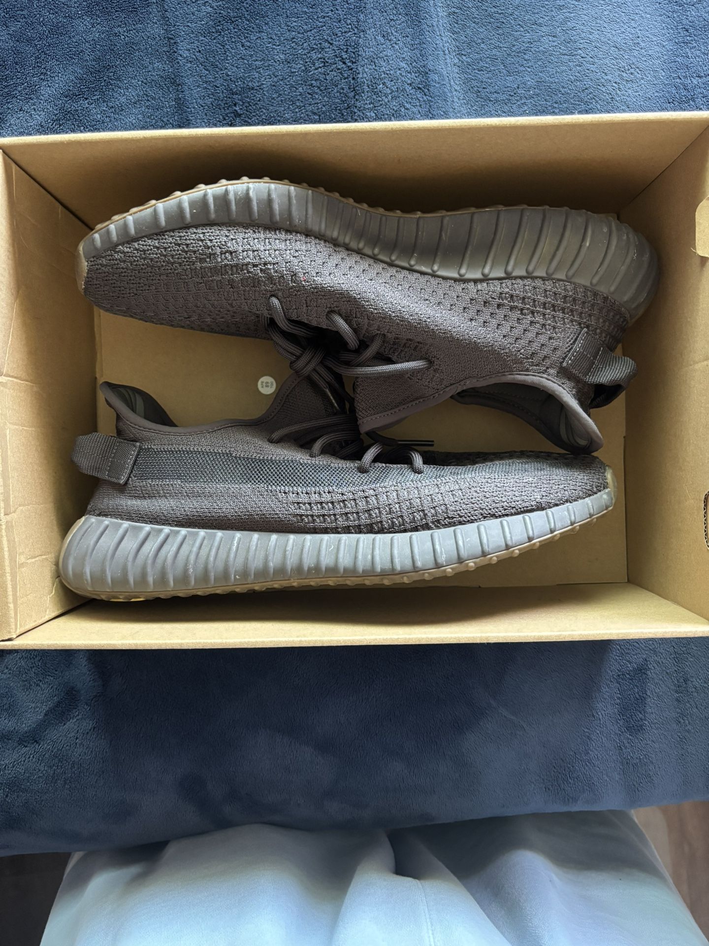 Adidas Yeezy Boost 350 V2 Cinder