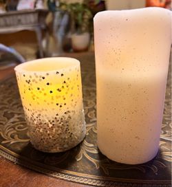 Set of 2 Glitter LED Pillar Candles. Read description 1st