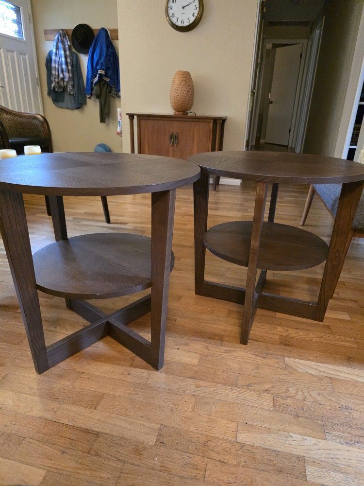 2 Round End Tables Mid Century Design, Walnut