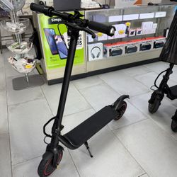 iScooter W7 Electric Scooter 22MPH! Finance For $50 Down Payment!! 