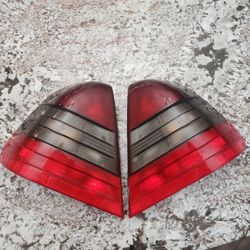 1998 - 2000 Mercedes-Benz C230 C280 - Left and Right Tail Lights