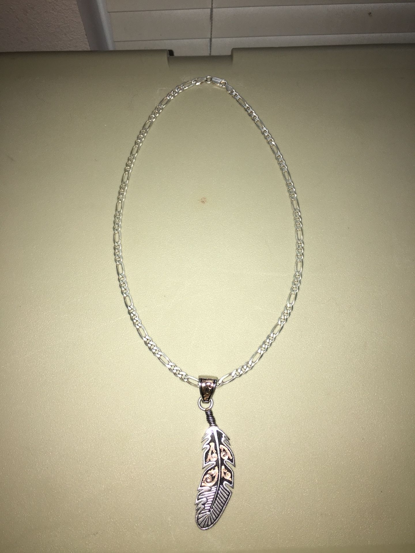 Hyo silver feather pendant deals