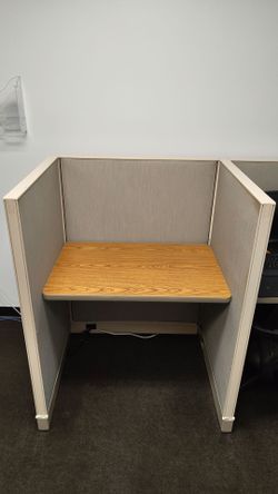 Office Cubicle Workstation with Desk